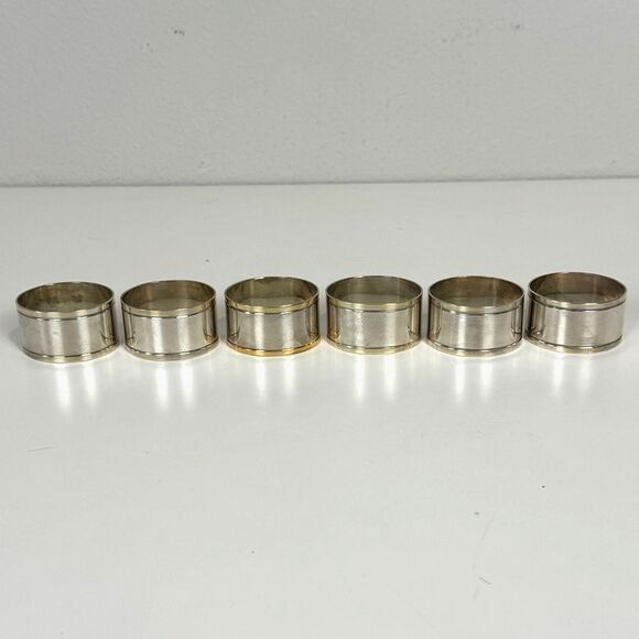 Set of Six Chrome Silver Tone Napkin Rings - Picture 1 of 6